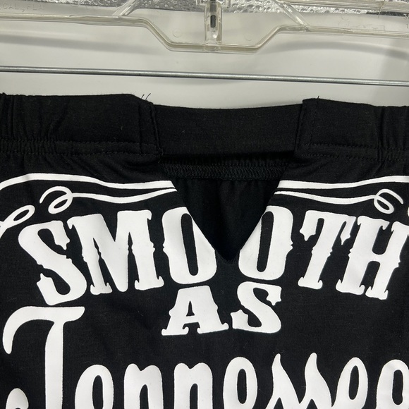 Tennessee Whiskey Sz Large Black Soft Draping Elasticized Top - Picture 6 of 7